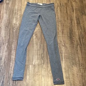 Hollister social stretch gray leggings